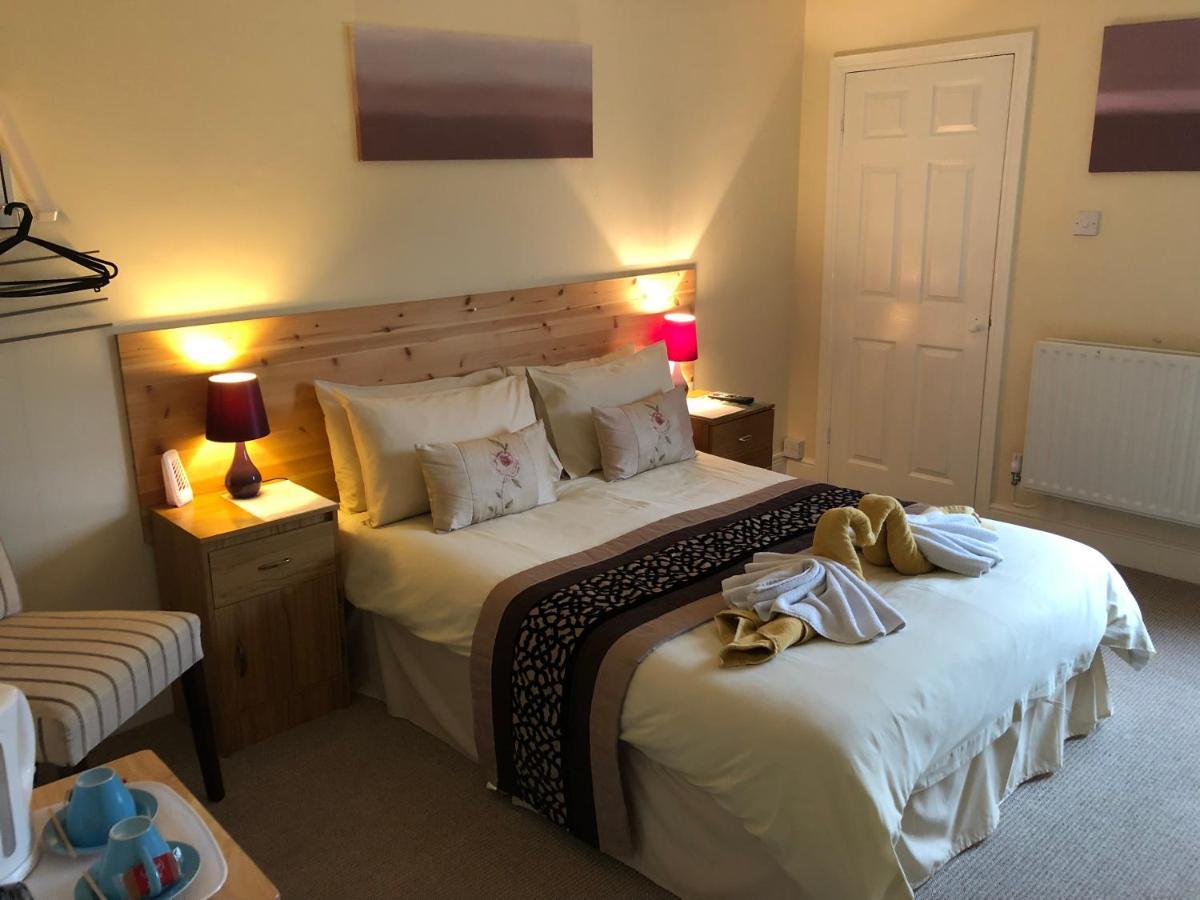 Hogwarts Bed And Continental Breakfast Villa Sheerness Room photo